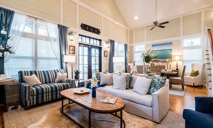 Watercolor Casa | Lake District, playa privada, pasos de la playa y piscina de ranas, 4 bicicletas incluidas