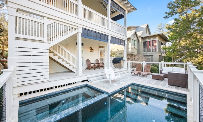 Cottage District Casa | WaterColor! Private Pool, Spa, LSV, & Bikes! Easy Walk to Seaside!