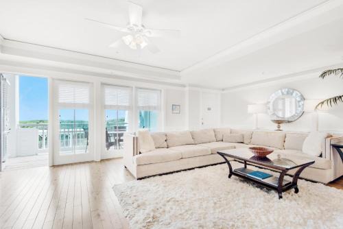 Gulf District Casa | Watercolor Townhouse 9
