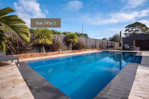 Rosebud Casa | Waterfall Gully Retreat with Gas heated Pool