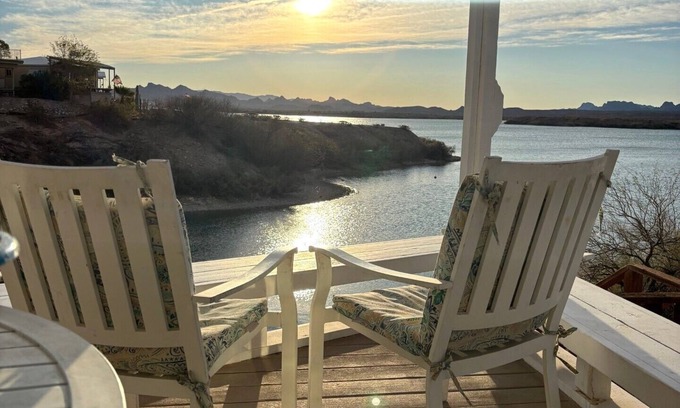 Lake Havasu City Casa | Waterfront 2 Bd / 2 Ba Lake Havasu Alquiler de vacaciones