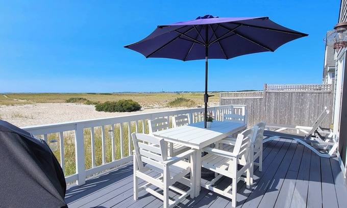 North Truro Cabaña | Waterfront 2BD Cottage: RIGHT ON THE BEACH, Water View, Direct Beach Access, A/C & Exclusive Use Deck
