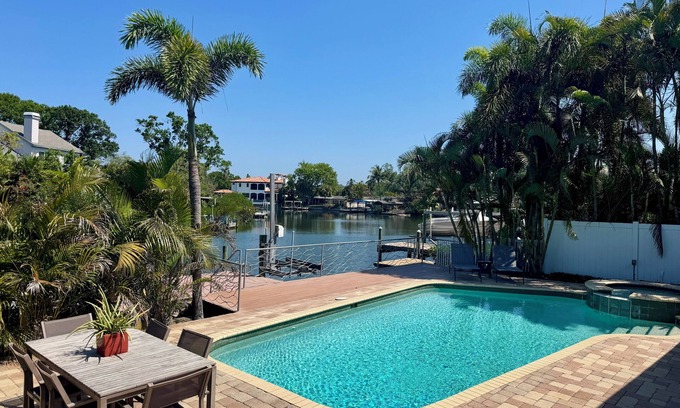 Davis Islands Casa | Waterfront 3/2 Pool home on Davis Islands