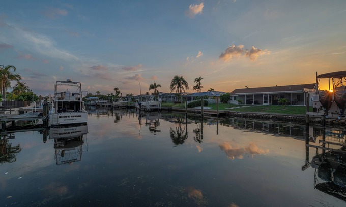 Bal Harbour Casa | Waterfront 3BR/2BR Coastal Retreat w/Pool