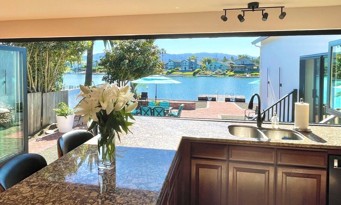 Novato Casa | Waterfront 4 bd 3ba Home. Close to SF, wine country & race track. Pet Friendly!