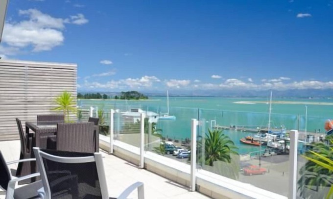 Stepneyville Apartamento | Waterfront Apartment sobre el Waterfront de Nelson
