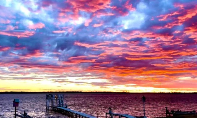 Elizabeth City Apartamento | Waterfront Beauty! Incredible Sunsets, Exotic Birds and Gorgeous Water Views!