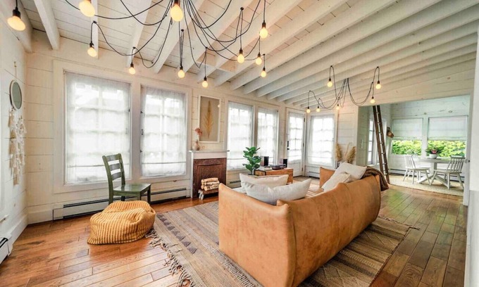 Mount Tremper Casa | Waterfront Bungalow Fire Pit Fishing Hiking