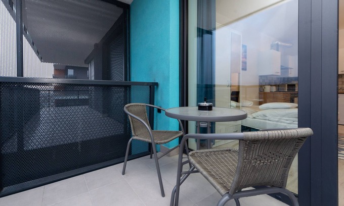 Obuda Apartamento | WaterFront City Apartments by UrbanRent