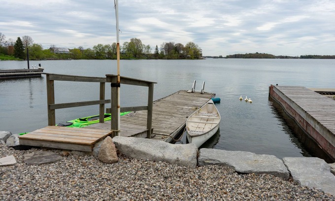 Leeds and the Thousand Islands Cabaña | Waterfront Cottage in the 1000 Islands Gananoque
