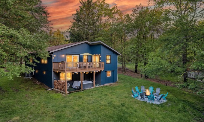 Albrightsville Casa | Waterfront, Hot Tub, Game Room, Kid & Dog Friendly