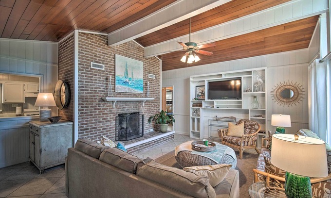 Foley Casa | ¡NUEVO! Waterfront Foley Area Home - ¡15 millas al golfo!