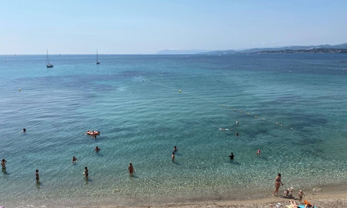 Six-Fours-les-Plages Apartamento | Waterfront studio with enchanting views