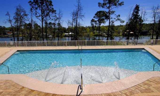 Foley Condominio | Waterfront Condo, Peaceful & Quiet, Snowbirds ¡Bienvenidos a marzo y abril!