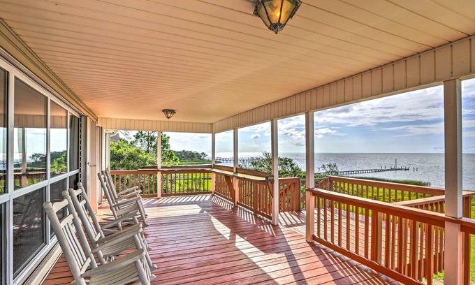 Carrabelle Casa | Waterfront Gulf Coast Getaway w/ Boat Dock!