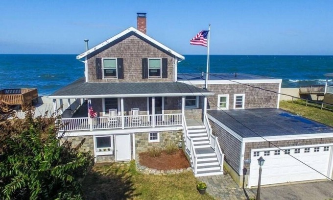 Scituate Casa | Waterfront home for family getaways
