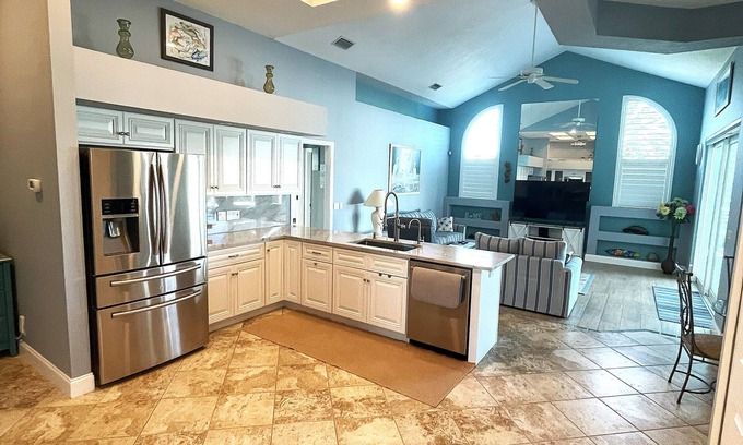 Palm Harbor Casa | Waterfront Home-Intercoastal Access-Boat Dock-Salt Water Screened Heated Pool