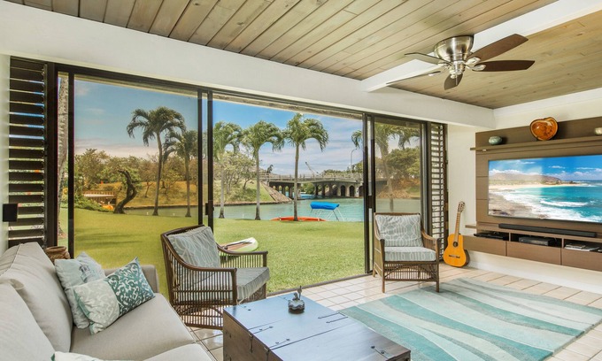 Portlock Casa | Casa frente al mar de alegría pacífica: Villa Laule'a