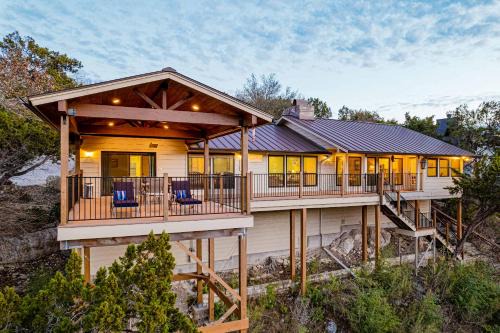 Lakeway Casa | Waterfront Home on Lake Travis