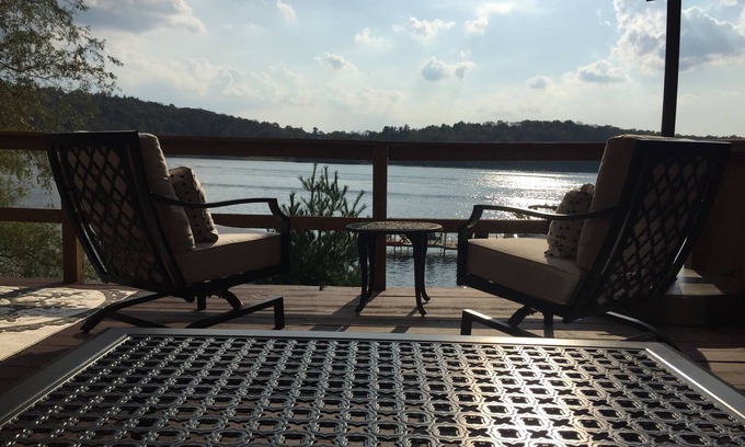 White Lake Casa | Casa frente al mar cerca de Bethel Woods