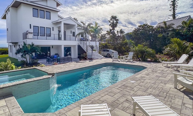 Captiva Casa | Waterfront Home w Heated Pool Jacuzzi & Private Dock