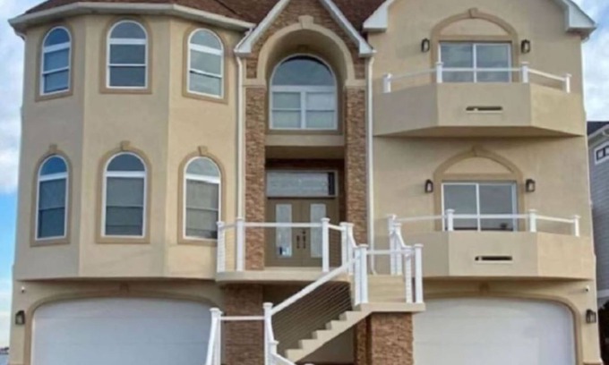 Ocean City Casa | Waterfront Luxury House on the Bay - North Ocean City