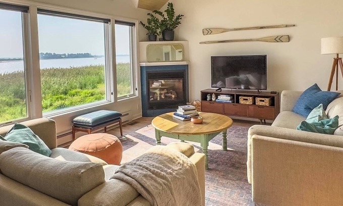 Prime Hook Beach Casa | Waterfront nature-lover's retreat on wildlife refuge in Prime Hook Beach