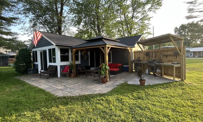 Bayberry Casa | Waterfront!Outdoor living! Canoe kayaks paddleboard 60 ft dock Newly Renovated