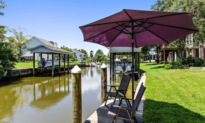 Pass Christian Casa | Waterfront Pass Christian Home w/ Bay Access!