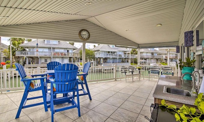 Port Isabel Casa | Waterfront Port Isabel Getaway Bring Your Pet!