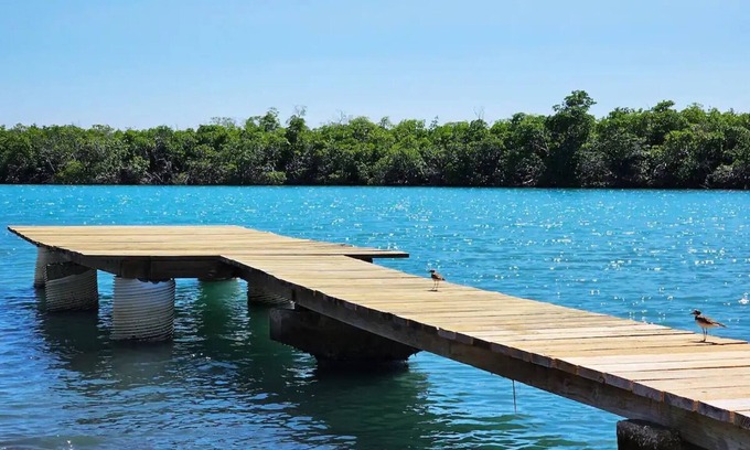 Penuelas Casa | Waterfront Retreat, Private Dock, Boat Ramp, Views