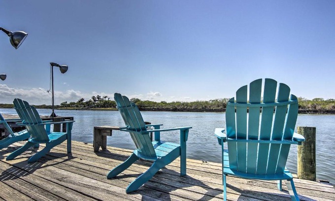 Arroyo City Apartamento | Waterfront Rio Hondo Studio with Shared Grill and Dock