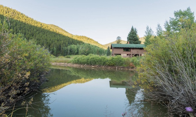 Idaho Springs Cabina | * Chicago Creek Lodge *