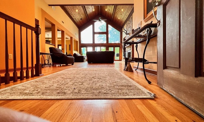 Troutman Casa | WaterFront & Spacious~2ac~4br/4bt~Dock~Porches-Firepit~Quiet Cove~Pet Friendly!