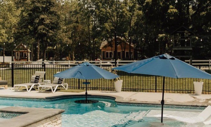 Lincoln Apartamento | Waterfront studio w/pool - shopping and beaches