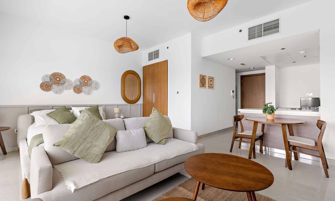 Al Raha Beach Apartamento | Waterfront Studio with Pool & Gym in Al Raha Beach – Near Yas Island