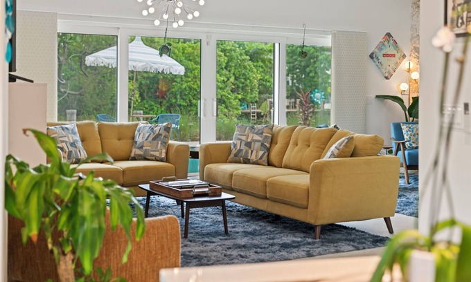 Central Fort Lauderdale Villa | Waterfront Villa W/ In-Law Suite and Stunning Pool