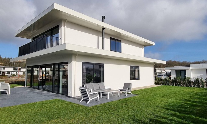 Zeewolde Villa | Villa frente al mar, bosque y club de golf