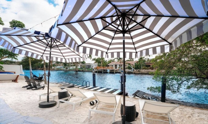 Fort Lauderdale Villa | Waterfront w/ Beach Htd Pool Cinema Game-Room Spa