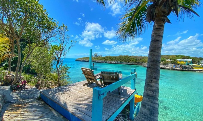 Gregory Town Cabaña | WATERFRONT W/POOL, STARFISH
