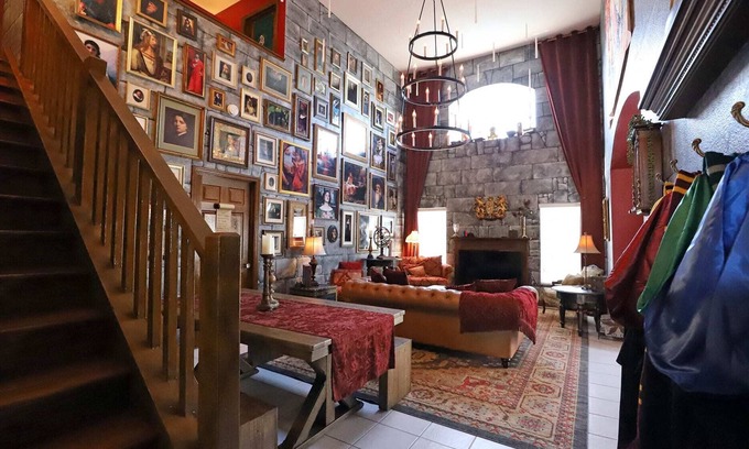 Lake Berkley Casa | Waterfront Wizarding Near Universal's Harry Potter