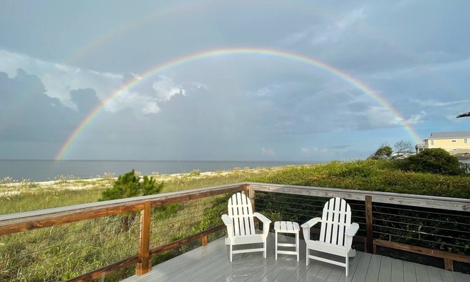 Alligator Point Casa | Waters Edge Beachfront Private Residence - Recientemente remodelado - Planta baja