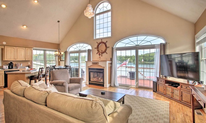 Milton Casa | Waterside Haven on Milton Pond w/ Deck & Boat Dock
