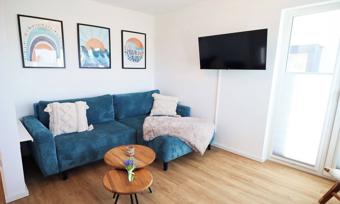 Tossens Casa | Watt n' Kokolores - peace and quiet behind the dyke. Infrared sauna. Balcony.