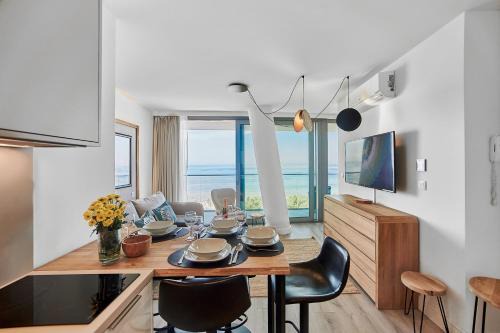 Miedzyzdroje Apartamento | Wave - Full Sea View Studio - Resort&SPA
