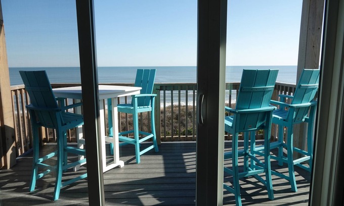 Duck Condominio | Frente al mar! ¡Saluda al surf desde tu terraza privada!