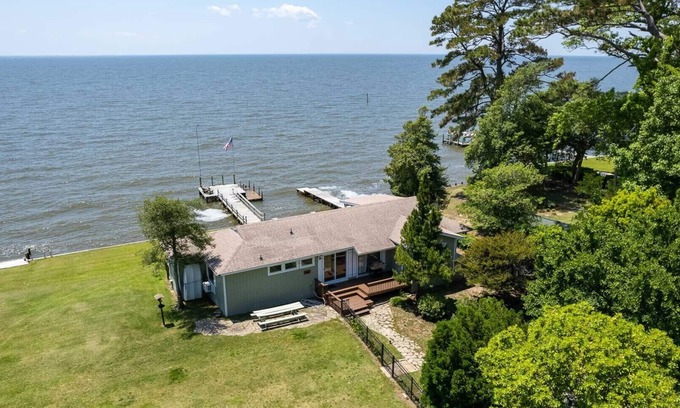 Colington Casa | Waveney Cottage en Point Harbor Soundfront Casa de 2 habitaciones con muelle privado