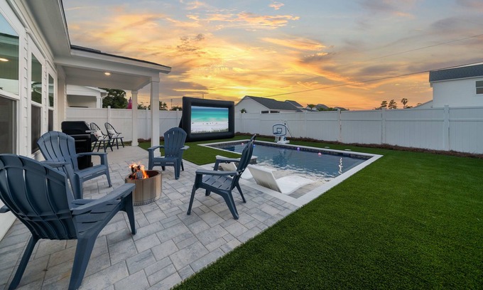 West Panama City Beach Casa | Waves of Grace - Family's | Kids | Private Pool
