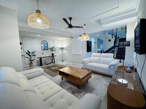 Puchong Casa | Wawasan Puchong Fully Air Con Spacious PUSAT BANDAR PUCHONG Home