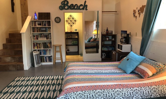 Cayucos Apartamento | ¡Estudio para el 4 de julio!